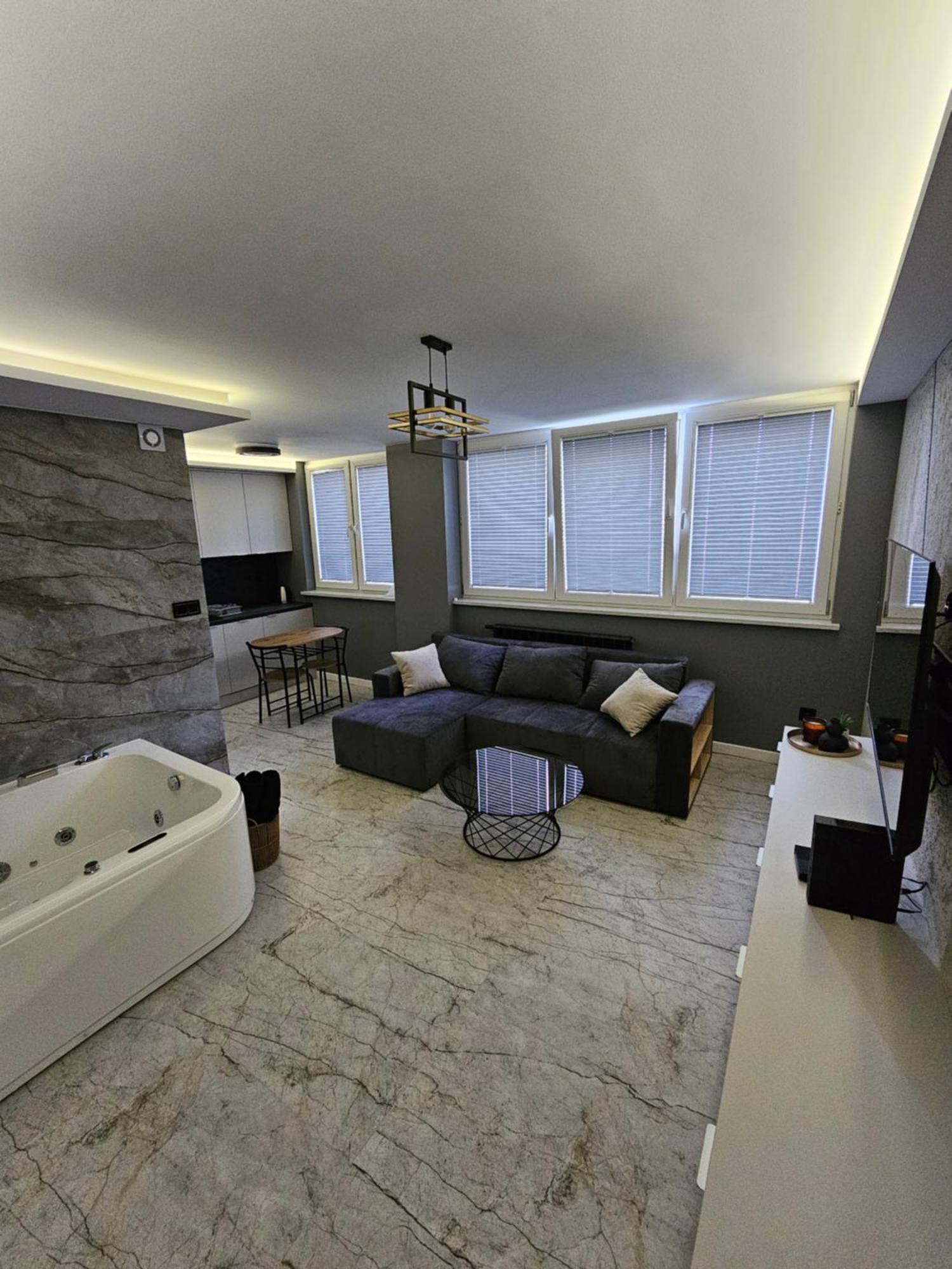 Apartament Z Jacuzzi Klimatyzacja Prywatny Parking Радом Экстерьер фото